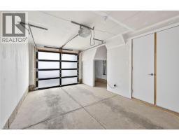 48 MARKLE Crescent - 46