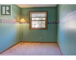 42 DONLY Drive S UnitNo. 2 - 22