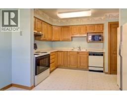 42 DONLY Drive S UnitNo. 2 - 6