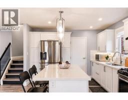 86 CARLYLE Drive - 10