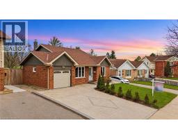 86 CARLYLE Drive - 2