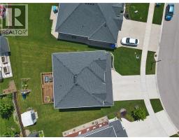 71 FORBES Crescent - 2