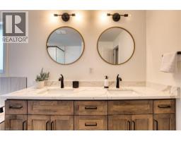 71 FORBES Crescent - 36