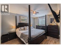 13 RIDGEWAY Avenue - 22