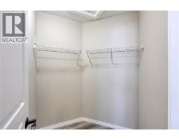 427 CHAMPLAIN Avenue - 26