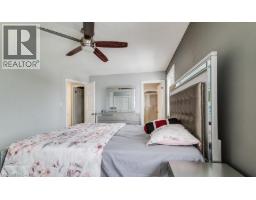 127 FALCON Drive - 21