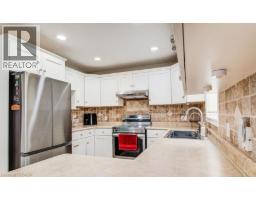 127 FALCON Drive - 8