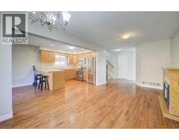 404 TEALBY Crescent - 11