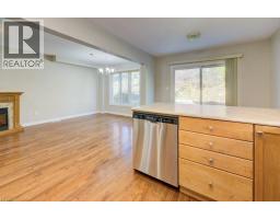 404 TEALBY Crescent - 17