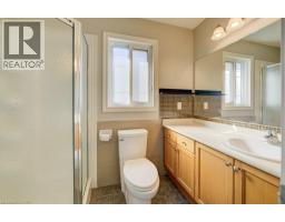 404 TEALBY Crescent - 27