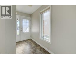 404 TEALBY Crescent - 7