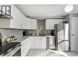 42 FROBISHER Court - 12