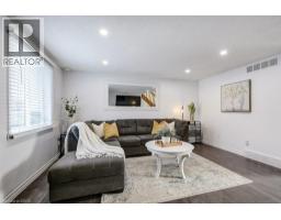 42 FROBISHER Court - 7