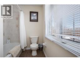 73 ABBOTT Crescent - 24