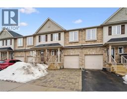 491 BEAUMONT Crescent - 2