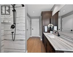 3 WALNUT Street - 32