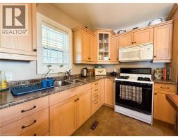 173 ST JAMES Street S - 24