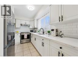 415 BAIRSTOW Crescent UnitNo. 5 - 10