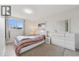 415 BAIRSTOW Crescent UnitNo. 5 - 18