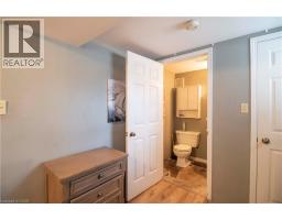 21 FIFE Street W - 19