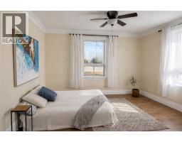 2083 MAIN Street N - 12