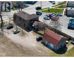 135 SHERWOOD Drive - 11