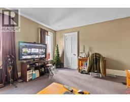 135 SHERWOOD Drive - 24