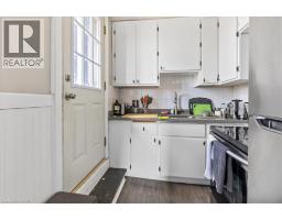 135 SHERWOOD Drive - 25