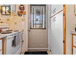 135 SHERWOOD Drive - 29