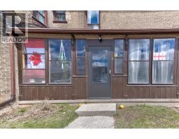 135 SHERWOOD Drive - 40