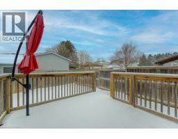 315 TAGGE Crescent - 37