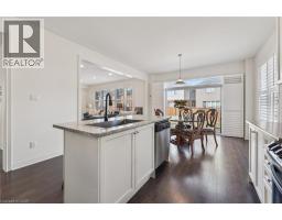 65 BARLOW Place - 20