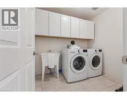 65 BARLOW Place - 35