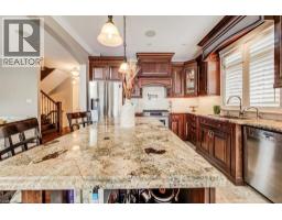 124 ALLEN Street E - 17