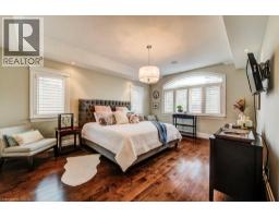 124 ALLEN Street E - 28