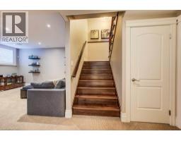 124 ALLEN Street E - 32