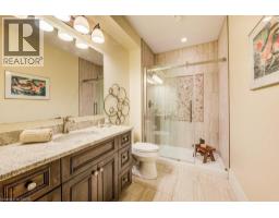 124 ALLEN Street E - 33