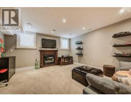 124 ALLEN Street E - 34