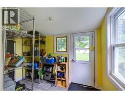 37 DECEW Street W - 19