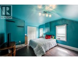 37 DECEW Street W - 22