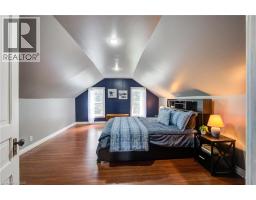 37 DECEW Street W - 25