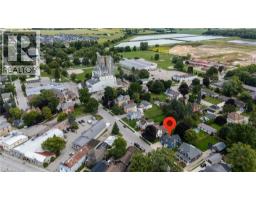 37 DECEW Street W - 36