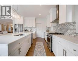 565 FLORENCEDALE Crescent - 11