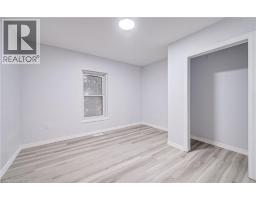 115 COURTNEY Street - 28