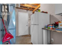 26 WOODLAND Crescent - 23