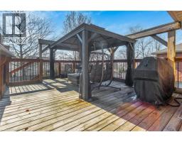 26 WOODLAND Crescent - 27