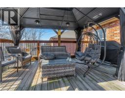 26 WOODLAND Crescent - 28