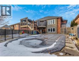 26 WOODLAND Crescent - 30