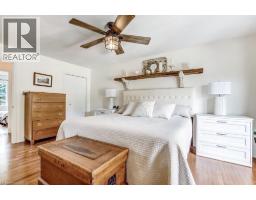 4 DONJON Boulevard - 14