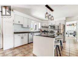 4 DONJON Boulevard - 4